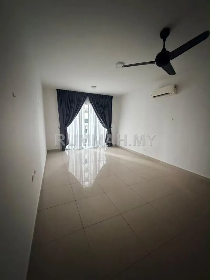 condo in Taman Aliff, Johor — photo 2