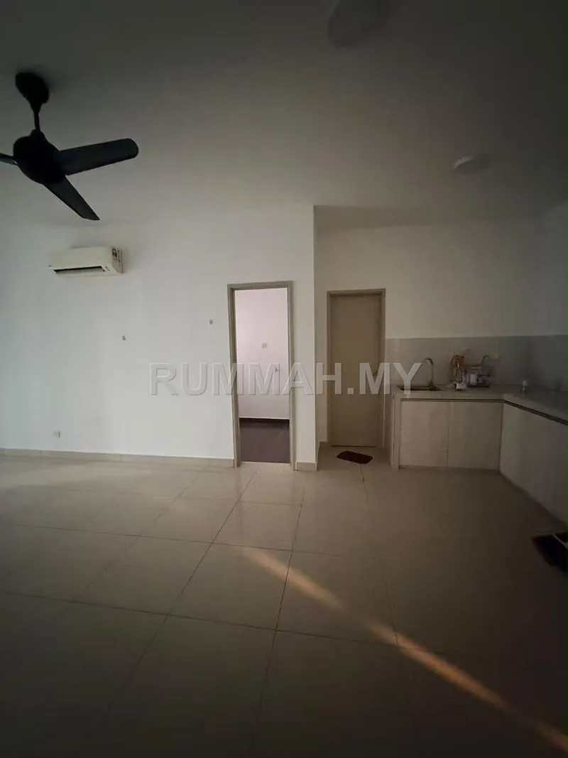 condo in Taman Aliff, Johor — photo 3