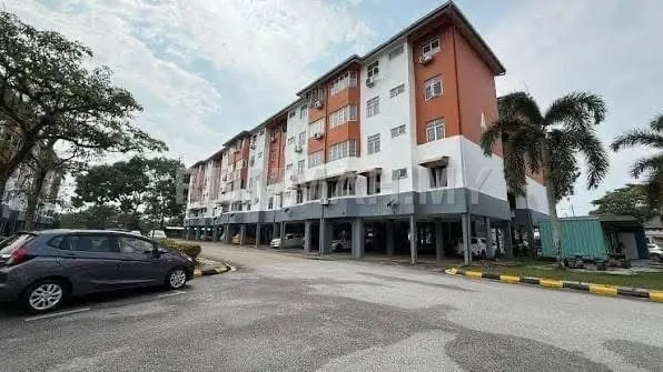 condo in Bandar Putra Kulai, Johor — photo 2