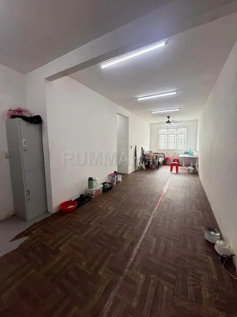 condo in Flora Damai, Johor — photo 2
