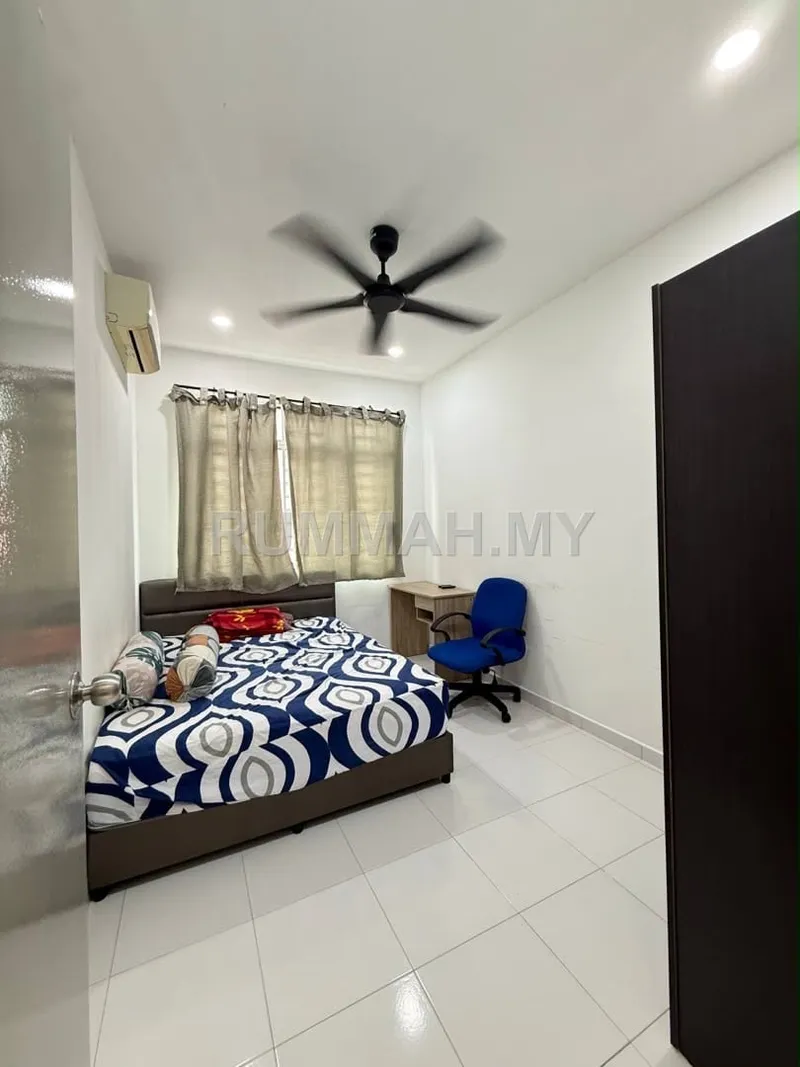 condo in Tampoi, Johor — photo 3