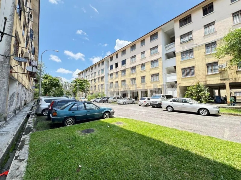 3-bedroom condo in Taman Sri Pulai Perdana, Skudai, Johor for sale — Top Floor 3 Bedroom Low Cost Flat, Sri Pulai Perdana Skudai