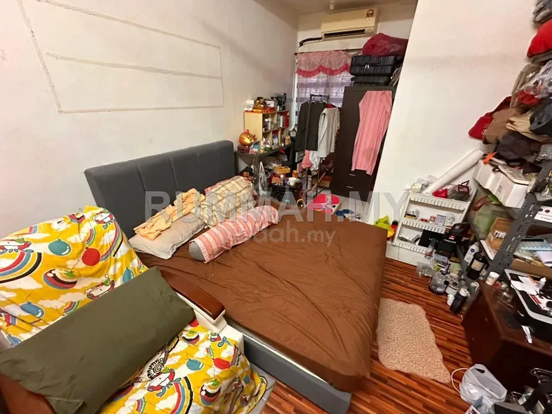 condo in Taman Seri Setanggi, Johor Bahru, Johor — photo 3