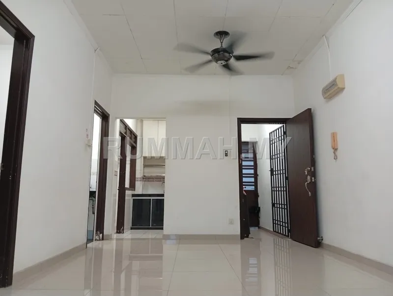 High Floor 4 Bedroom Apartment 861 sqft, Skudai Villa
