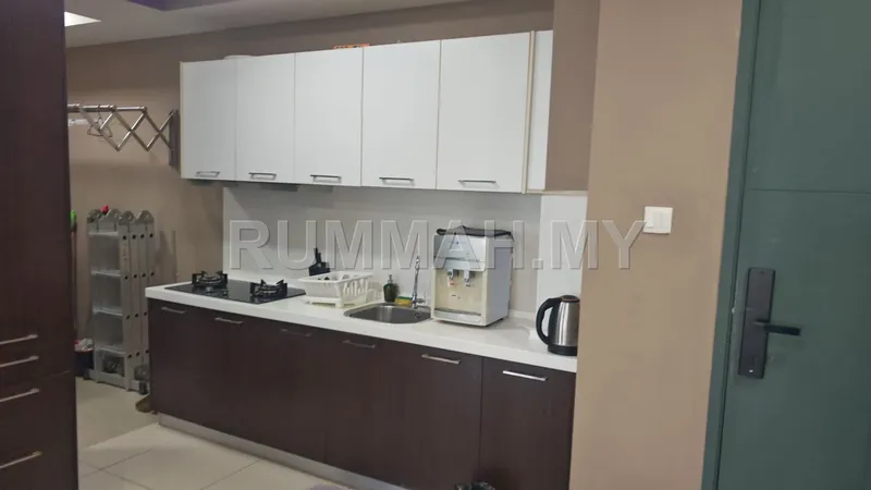 condo in Permas Jaya, Johor — photo 3