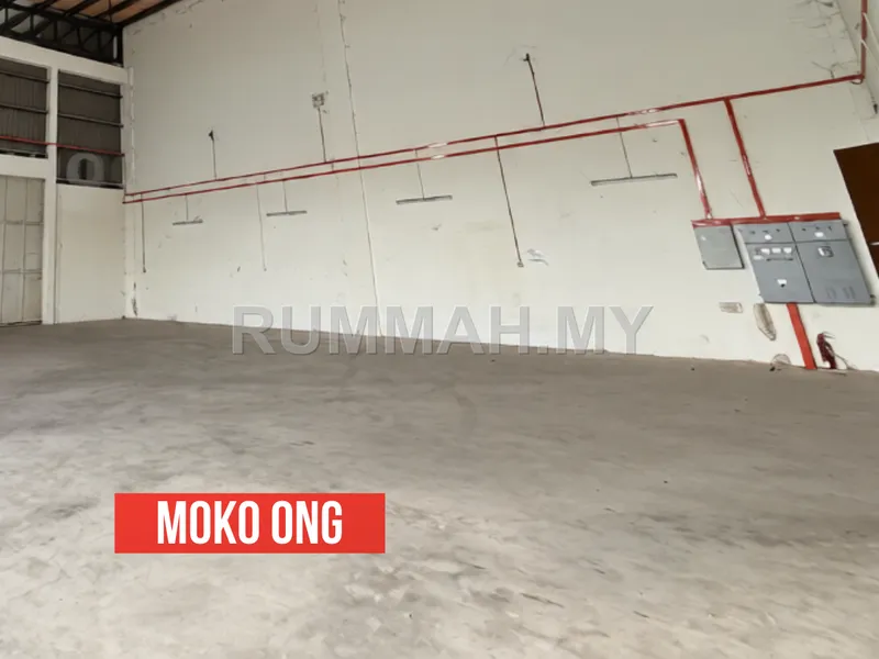 1.5 Storey Semi-Detached Factory @ Kawasan Perindustrian IKS Simpang Ampat