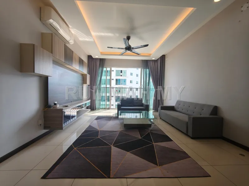 Condo for Sale @ The Clovers, Sungai Ara with 3 parking lots | Freehold