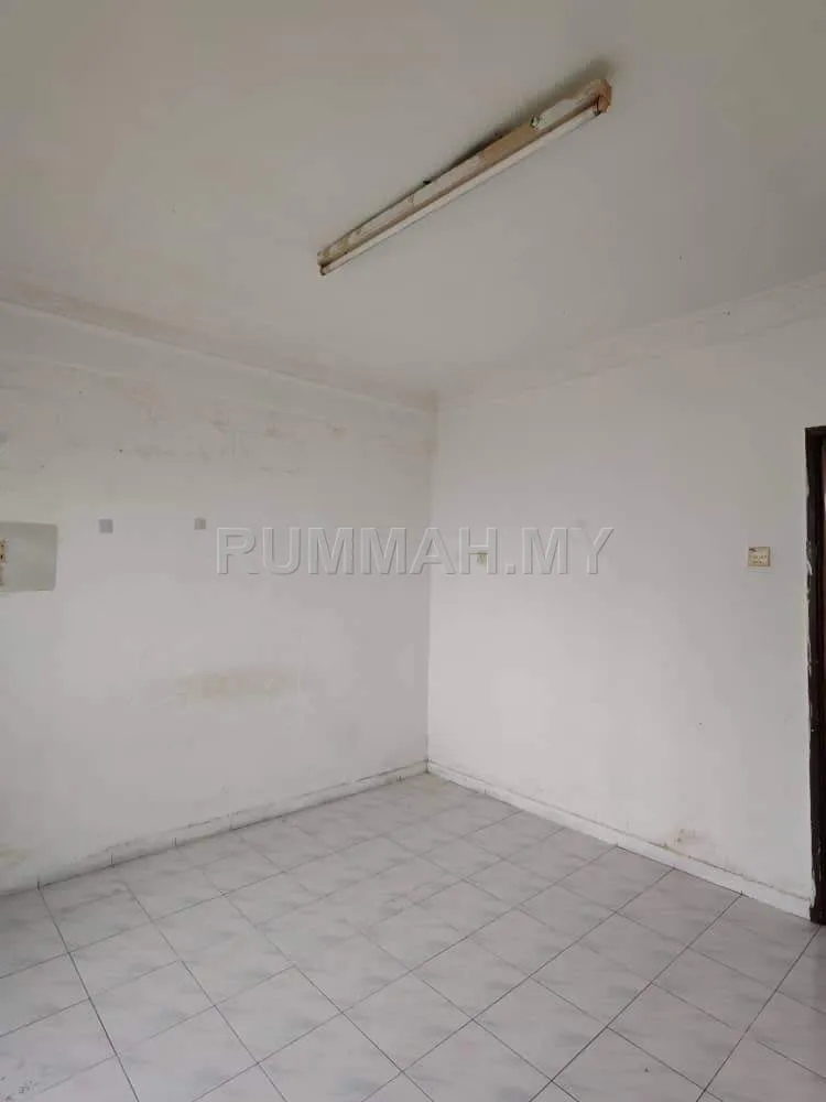 condo in Gelugor, Penang — photo 3