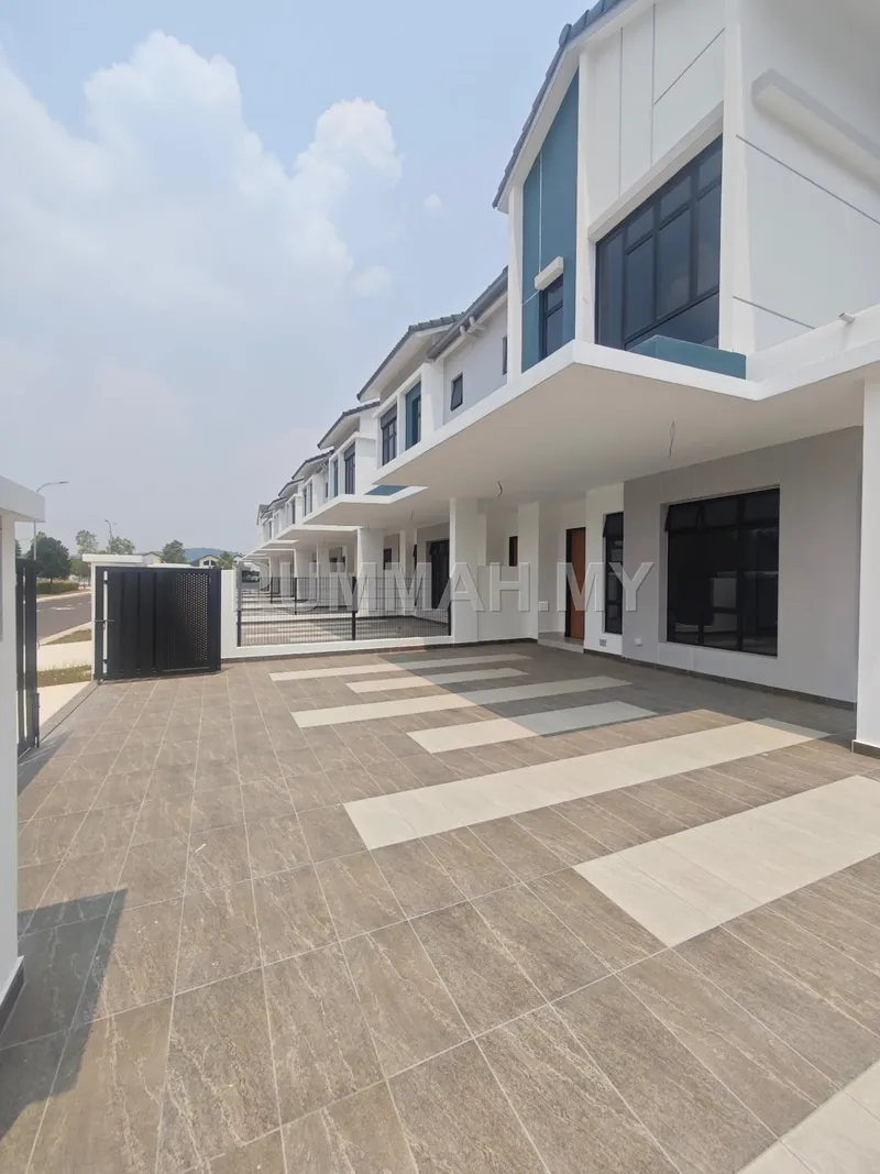 house in Taman Impian Emas, Johor — photo 2