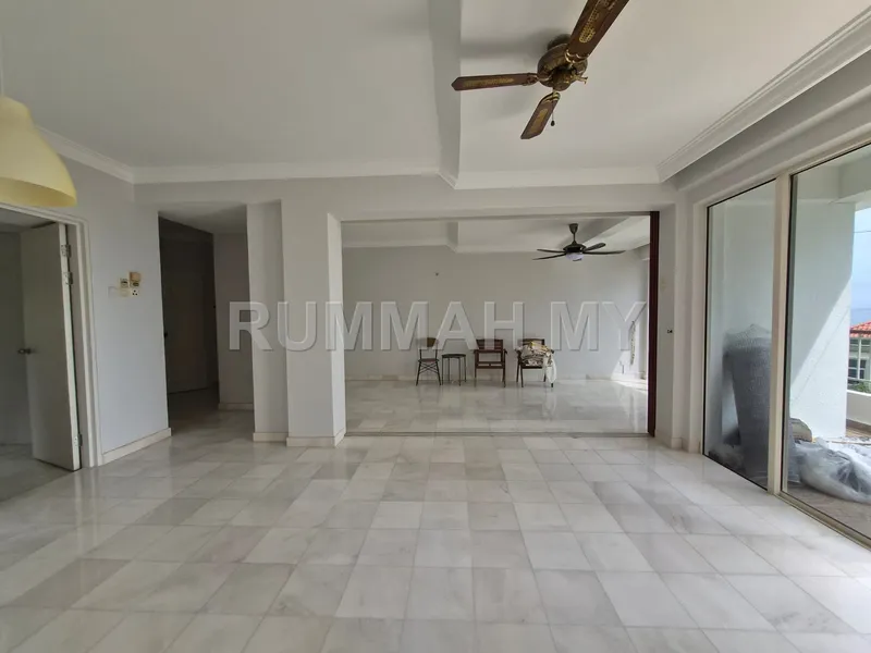 condo in Batu Ferringhi, Penang — photo 3