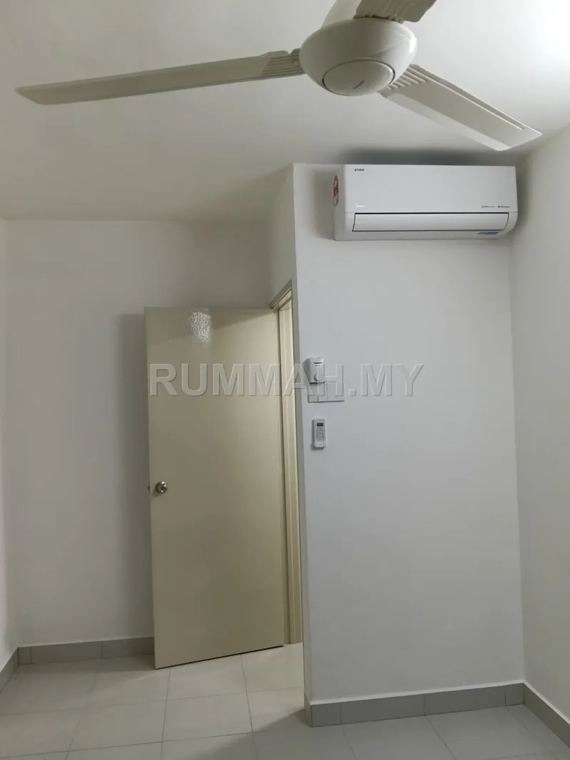condo in Gelugor, Penang — photo 3