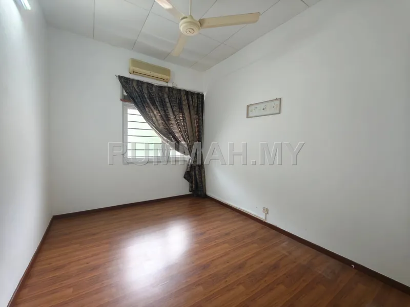 house in Jelutong, Penang — photo 3