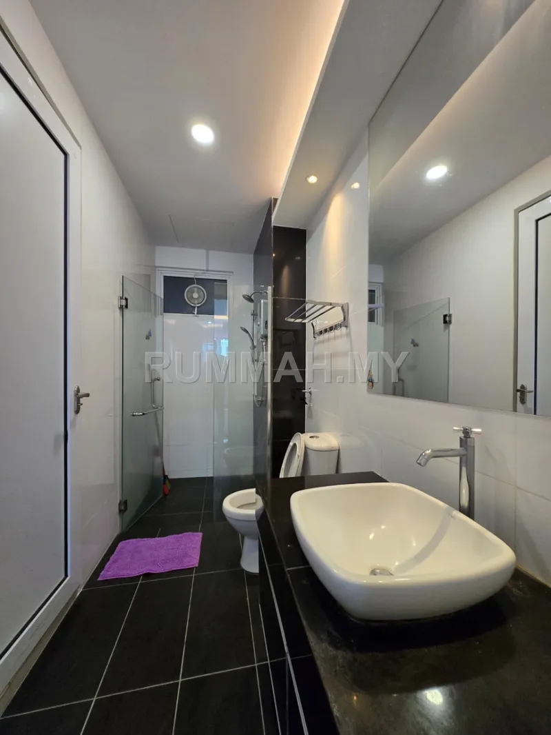 condo in Sungai Ara, Penang — photo 3