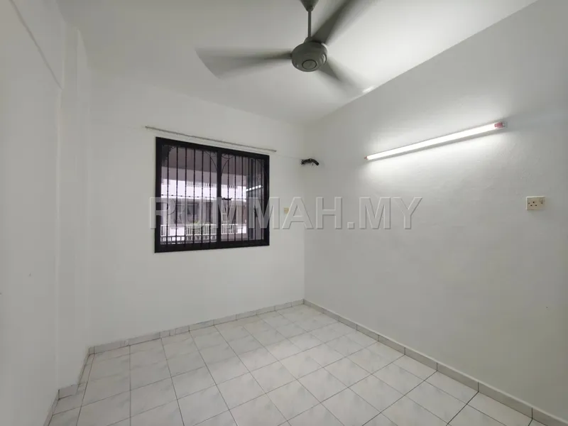 condo in Jelutong, Penang — photo 3