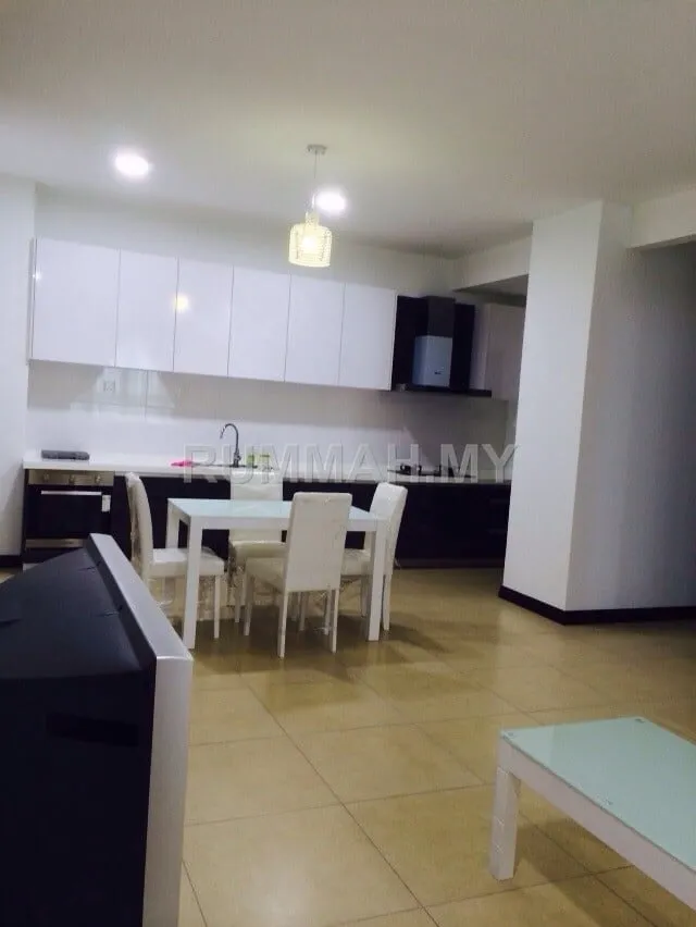 Pearl Regency Nice Level 1464 Sqft Furnished For Rent & Sale !