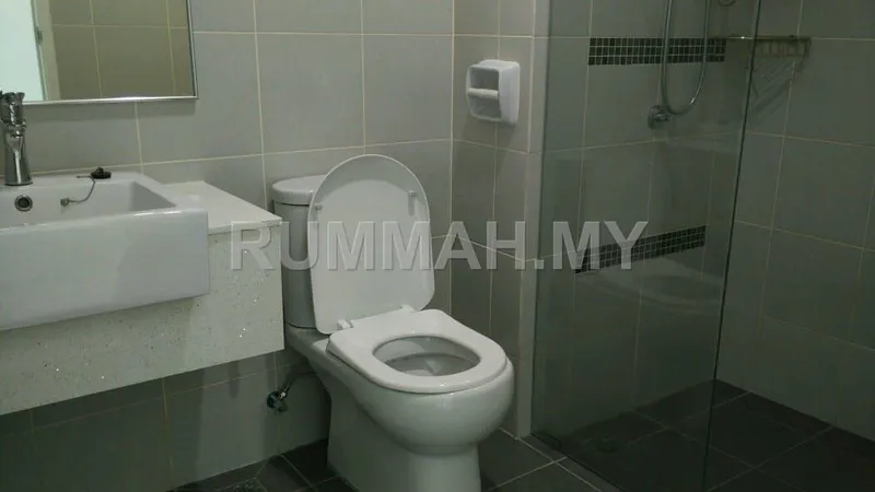 condo in Sungai Ara, Penang — photo 3