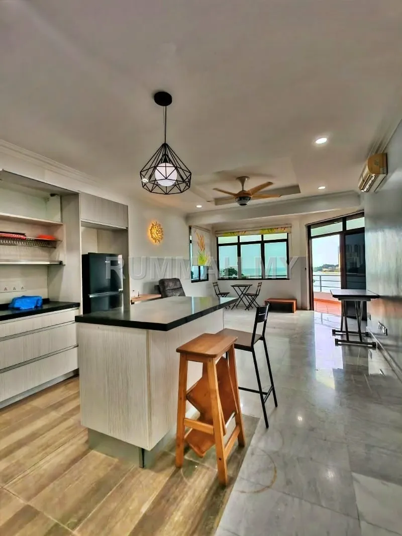Marina Tower at Tanjung Bungah 932sf with 2 car parks unblock seaview RM595k