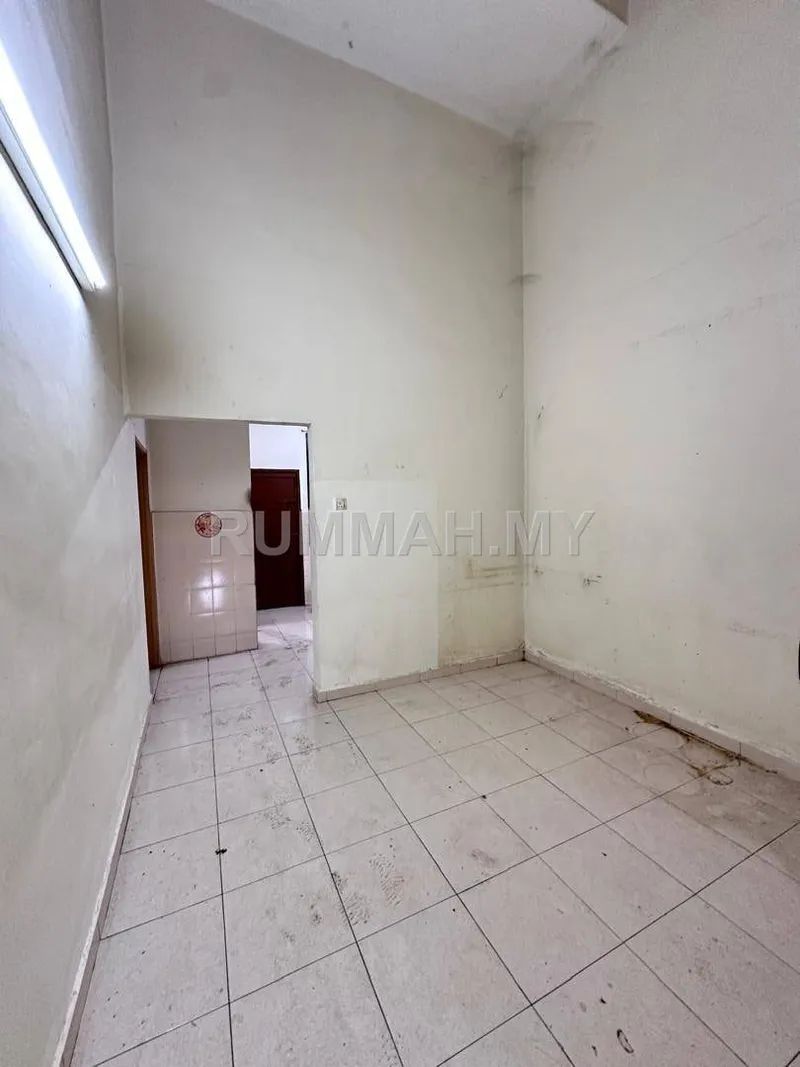 house in Bukit Minyak, Penang — photo 2