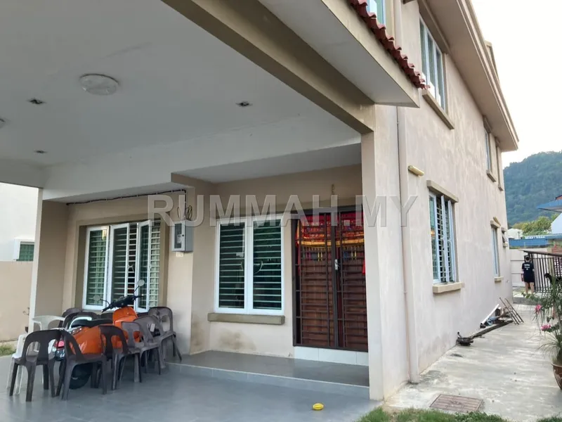Taman Island Glades 2-Storey Bungalow 4150sf Fully Renovated Gelugor