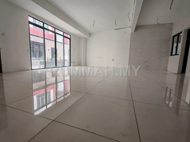 UL Residence | 4sty Townhouse | 4400sqft | Private Lift | Air Itam