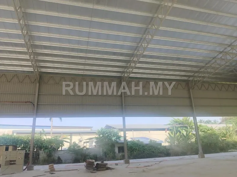 Factory for Rent @ Simpang Ampat Industrial Area, Simpang Ampat | 300 Amp Power
