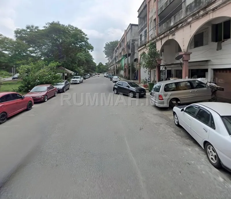 commercial in Bandar Armada Putra, Selangor — photo 3