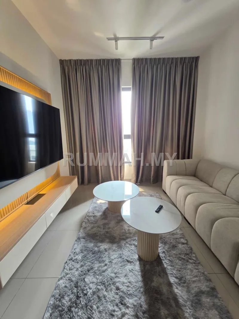 Fully furnished studio