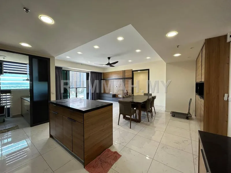 Suasana Condo ( Batu Kawan)