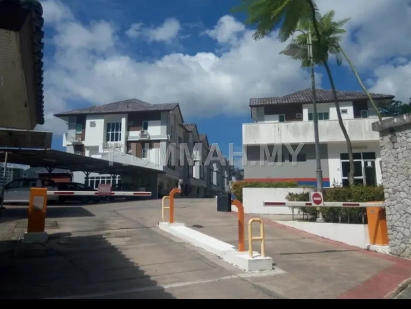 Semi Detached House for Sale @ Sierra Vista, Bukit Jambul | Fully Furnished