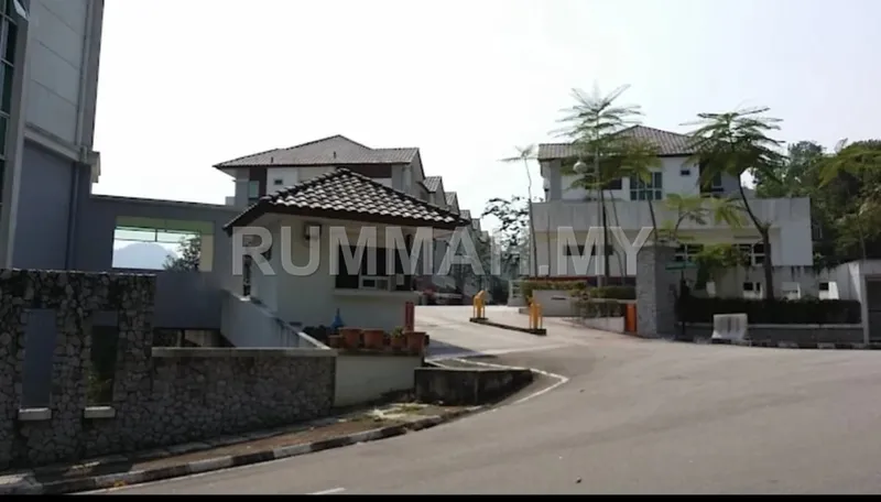house in Bukit Jambul, Penang — photo 3