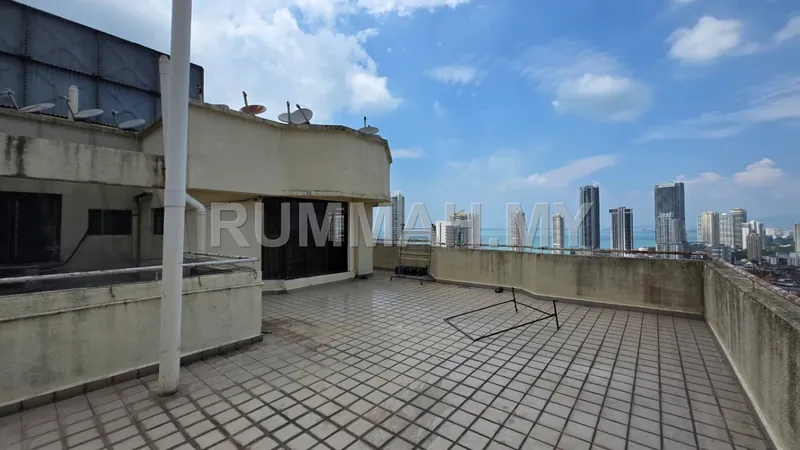 Midlands Condo, Pulau Tikus | For Sale  ✨ Rare Top Floor Unit with Patio!