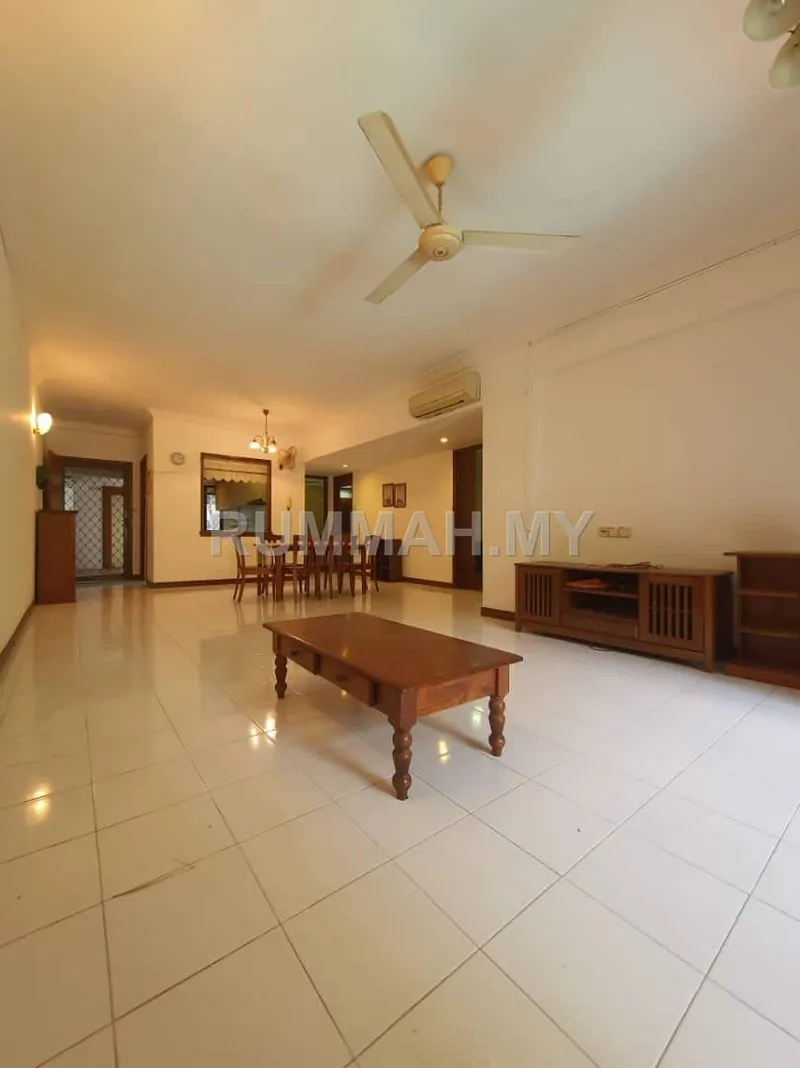 condo in Pulau Tikus, Penang — photo 2