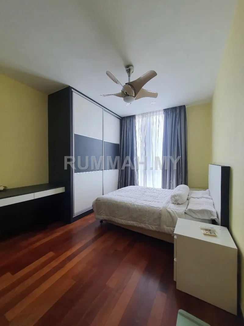 condo in Pulau Tikus, Penang — photo 2