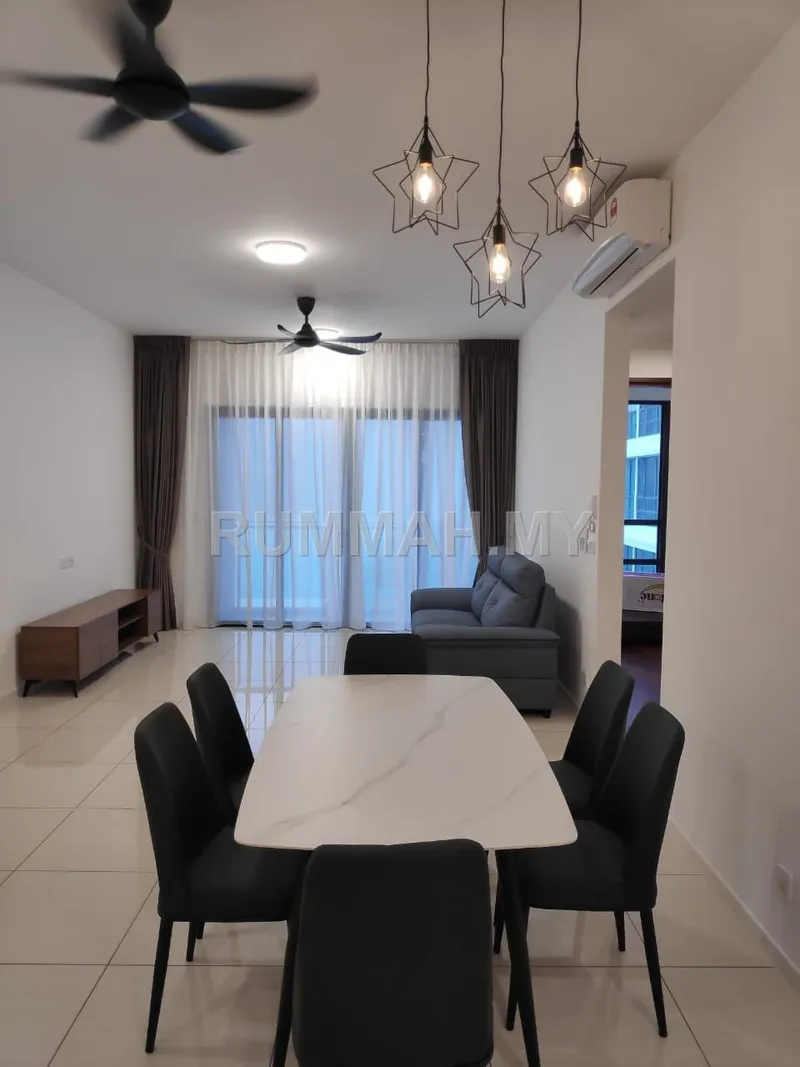 Cozy Seaview Condominium for Rent at Queen Residence Q1