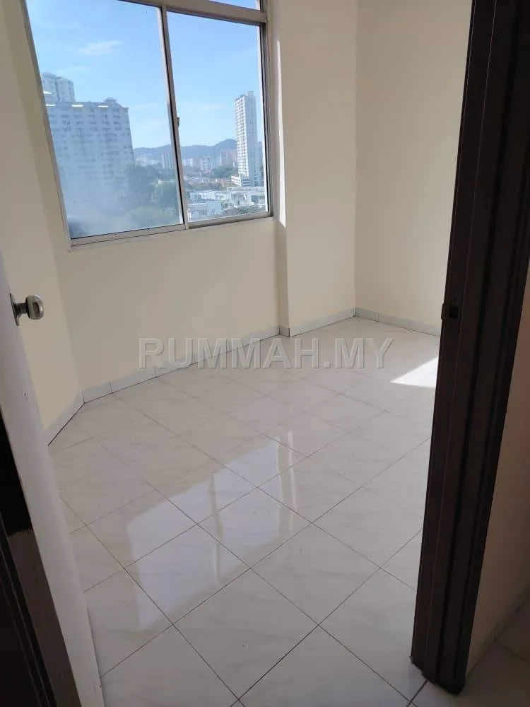 condo in Gelugor, Penang — photo 2