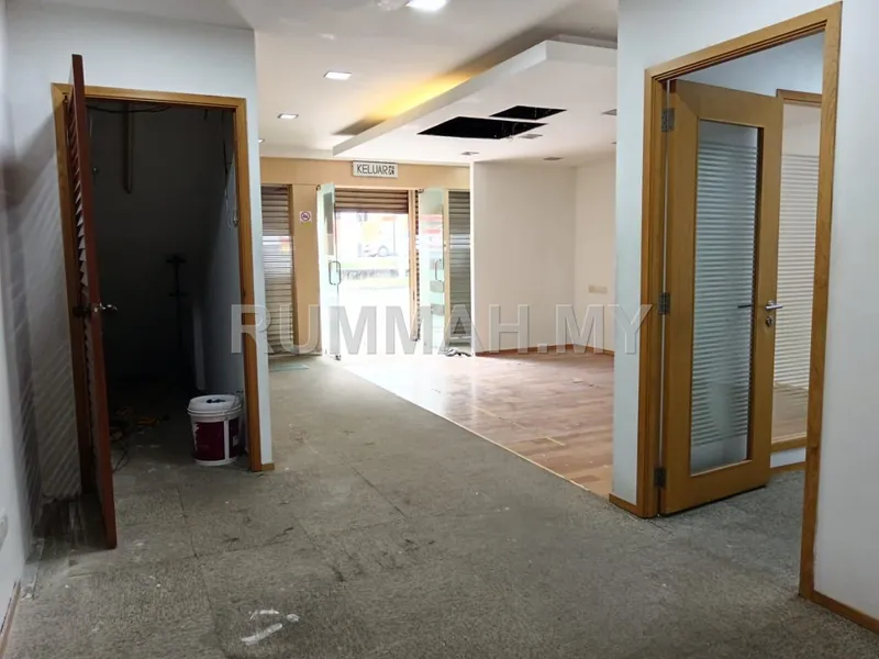 Jalan Sultan Azlan Shah Gelugor 2 storey shop house for rent