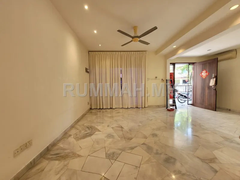 4-bedroom house for sale in Gelugor, Penang