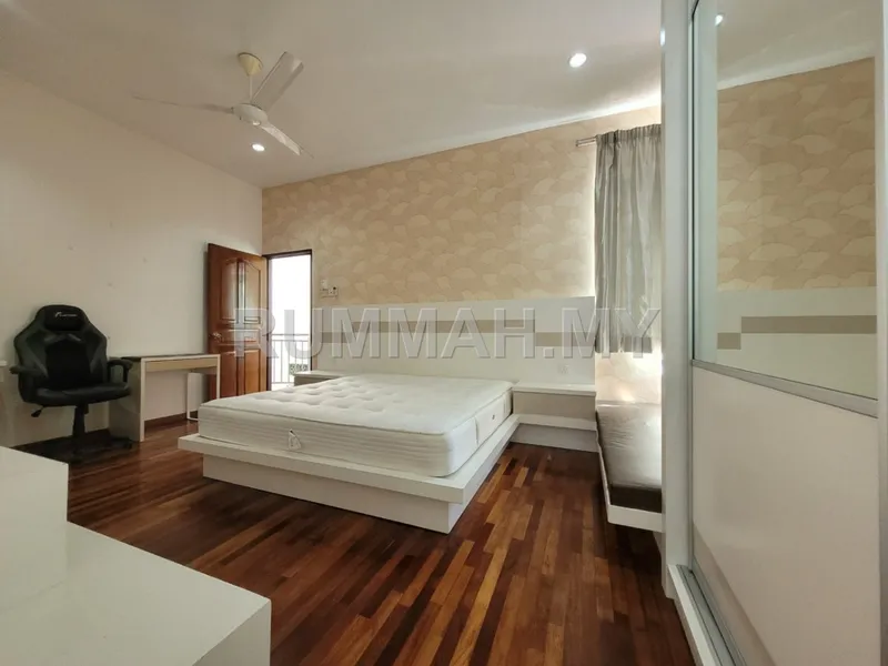 house in Gelugor, Penang — photo 3