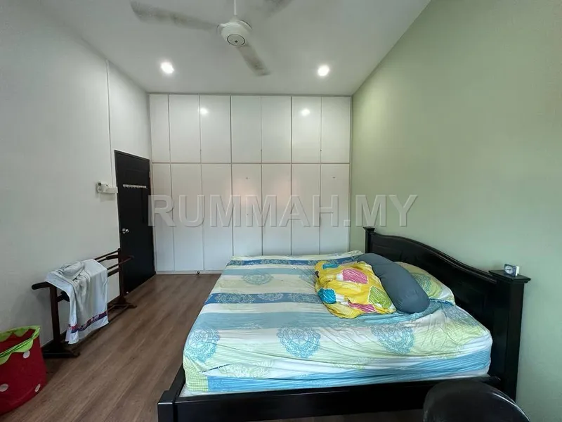 Gelugor . @/s Semi D ,Lengkok Pemancar Penang