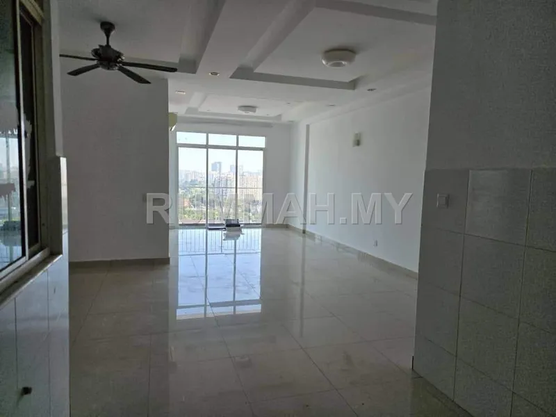 Condo for Sale @ Reflections Condominium, Bayan Lepas | Freehold