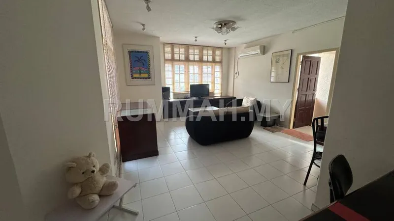 condo in Pulau Tikus, Penang — photo 3