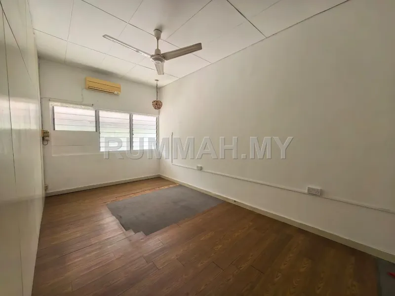 house in Jelutong, Penang — photo 2
