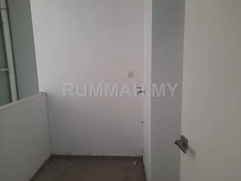 condo in Jelutong, Penang — photo 3