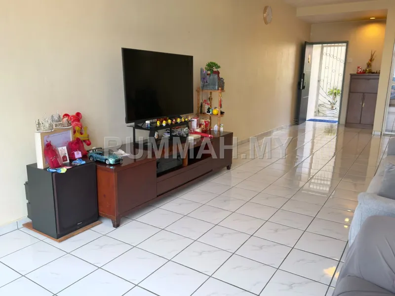 Worth Buy !!  Vistaria Condominium , Sungai Ara