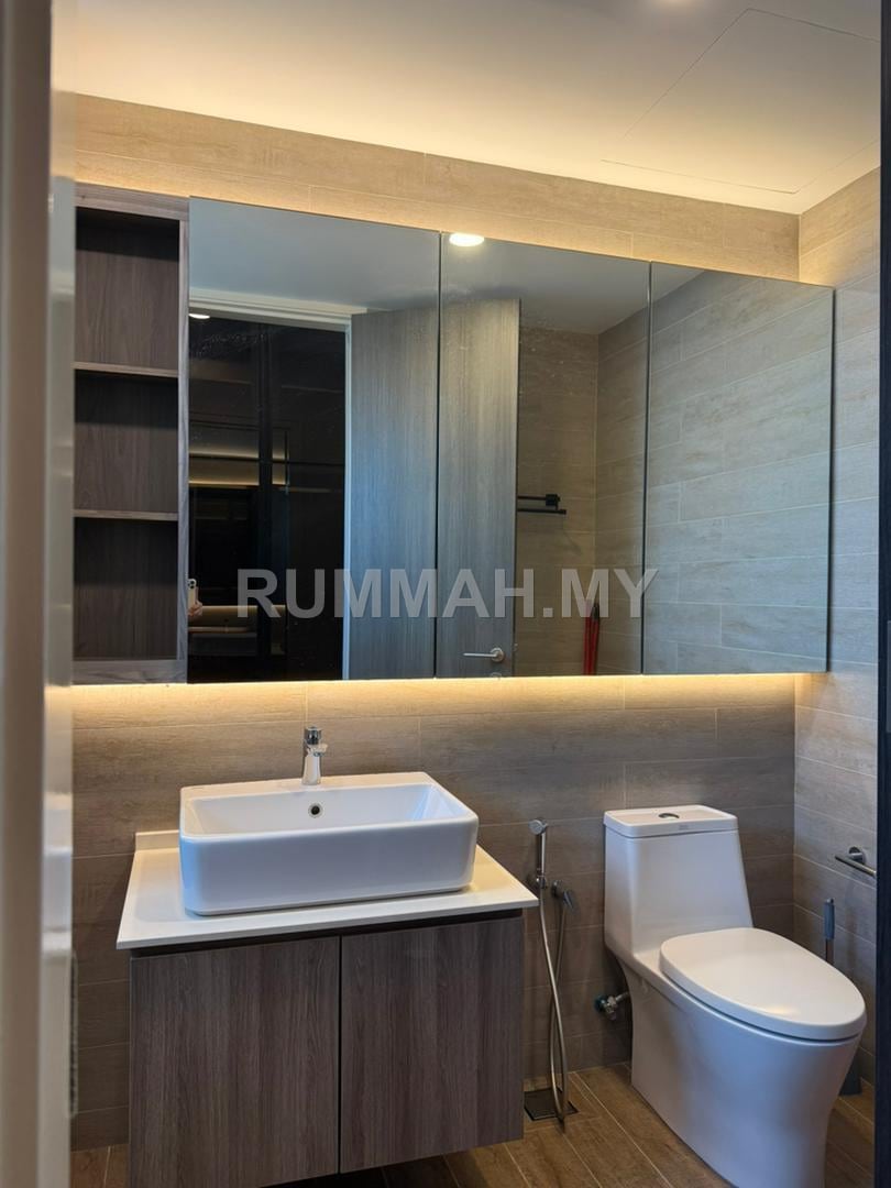 condo in Gelugor, Penang — photo 4