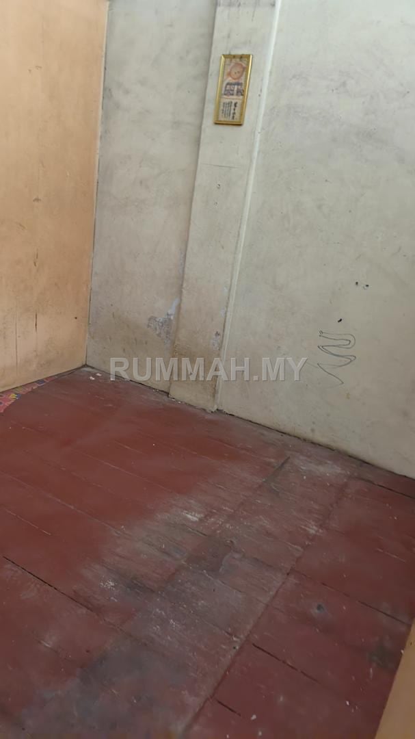 commercial in Lunas, Kedah — photo 4