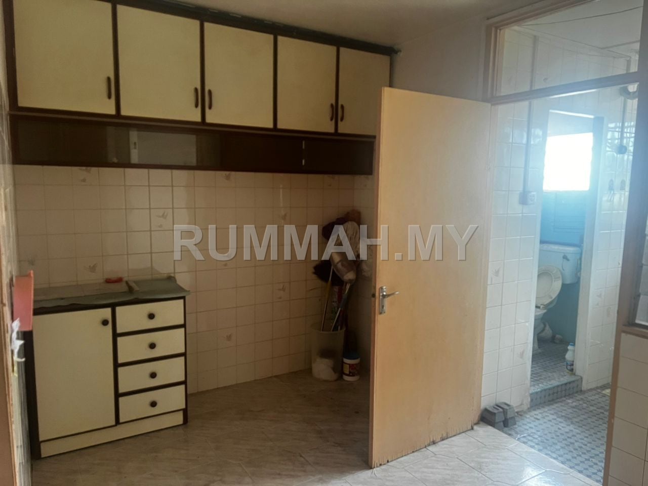 condo in Jelutong, Penang — photo 4