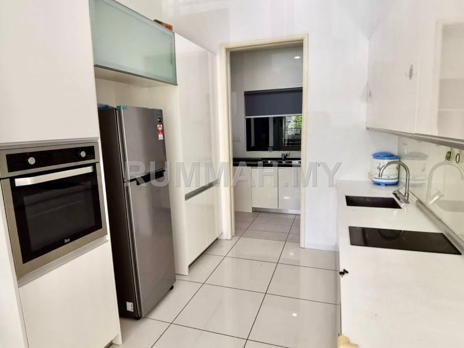 condo in Gelugor, Penang — photo 5