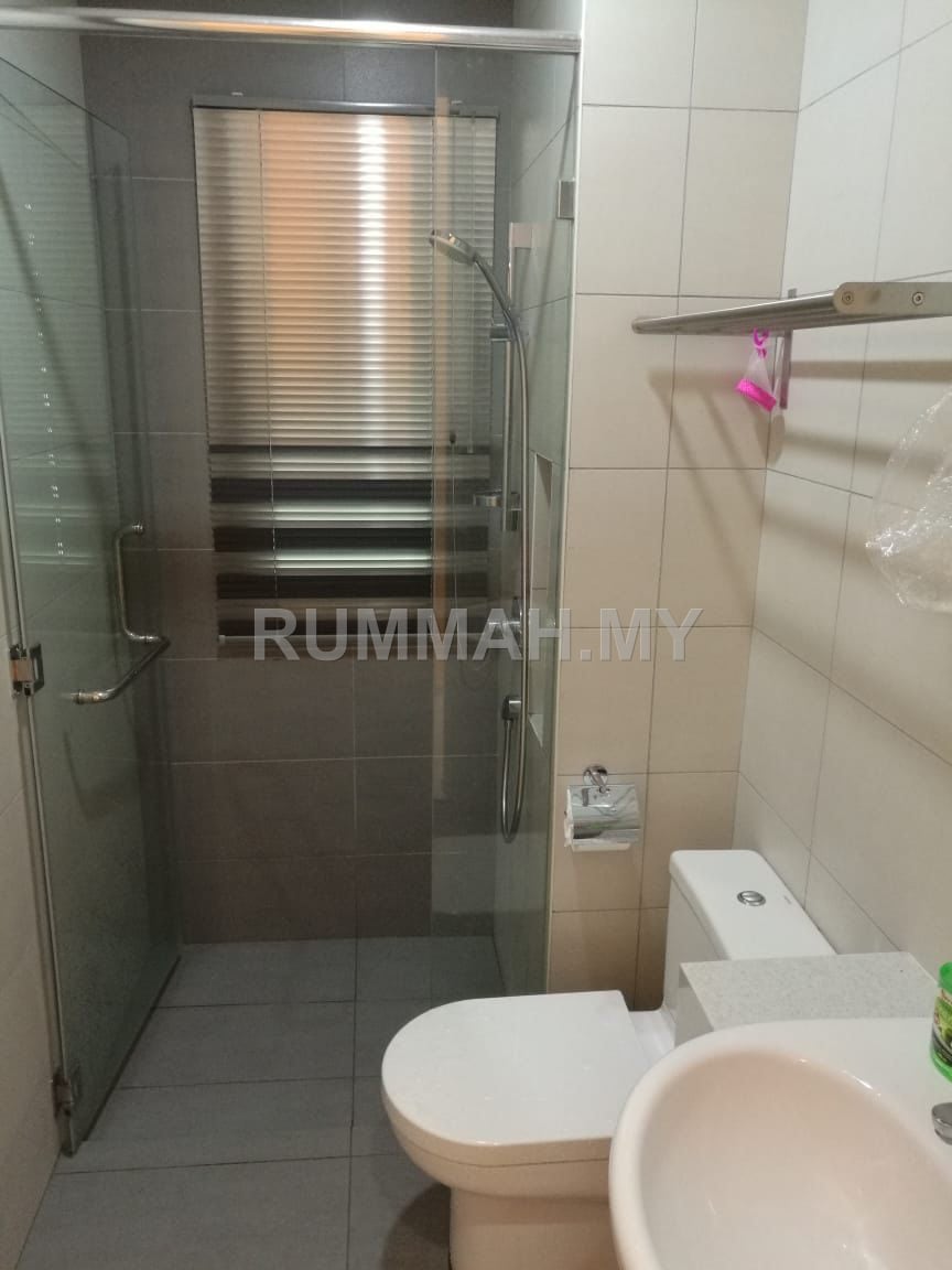 condo in Gelugor, Penang — photo 6