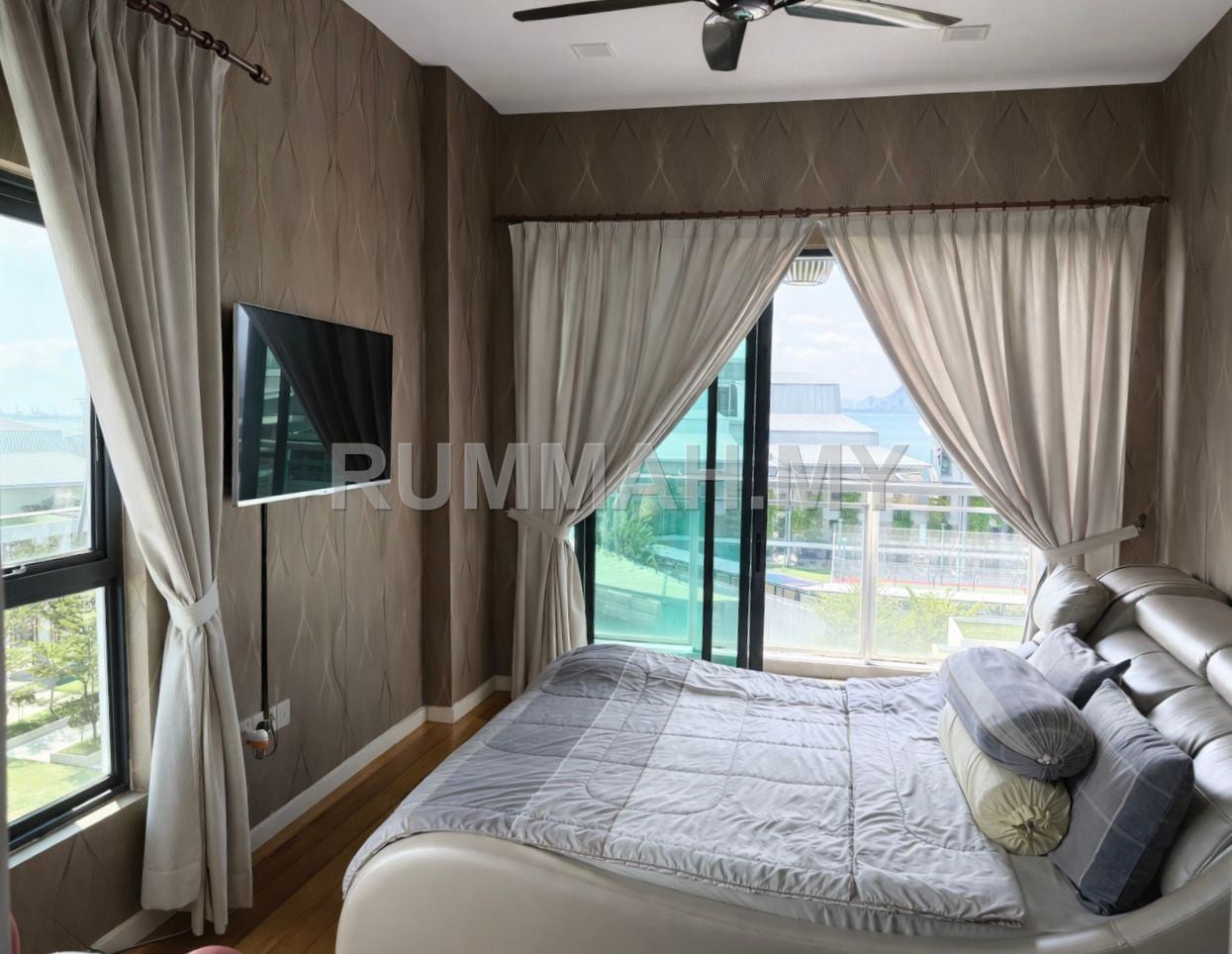 condo in Gelugor, Penang — photo 5
